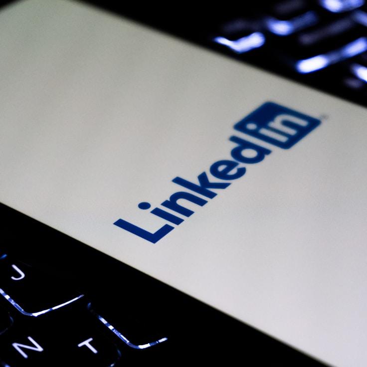 Collaborative mobile app development workflow